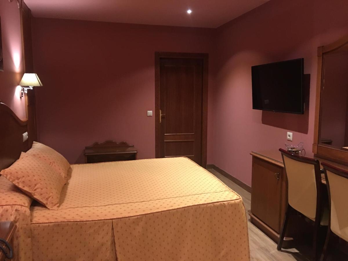 Hotel Torres I บีญานวยบา เดล อาร์โซบิสโป ภายนอก รูปภาพ