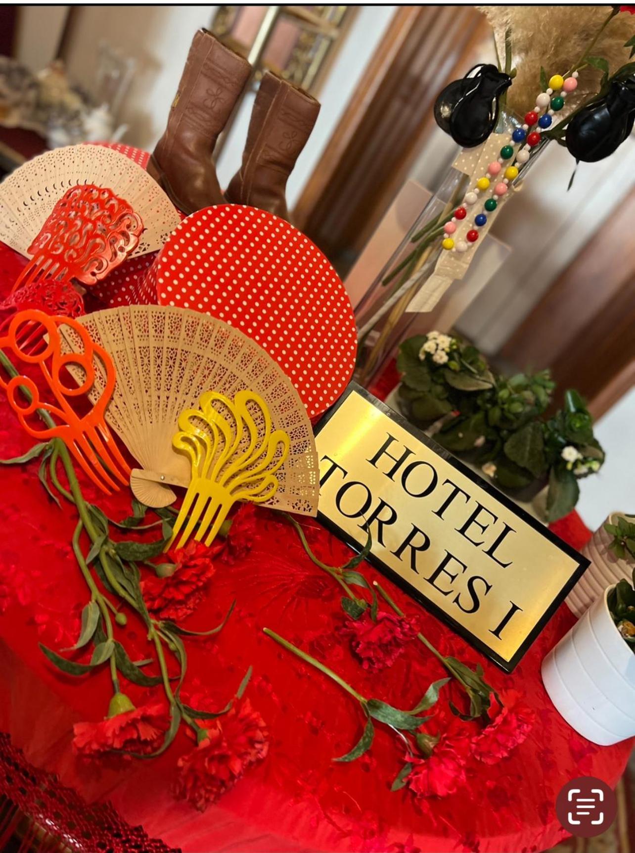Hotel Torres I บีญานวยบา เดล อาร์โซบิสโป ภายนอก รูปภาพ